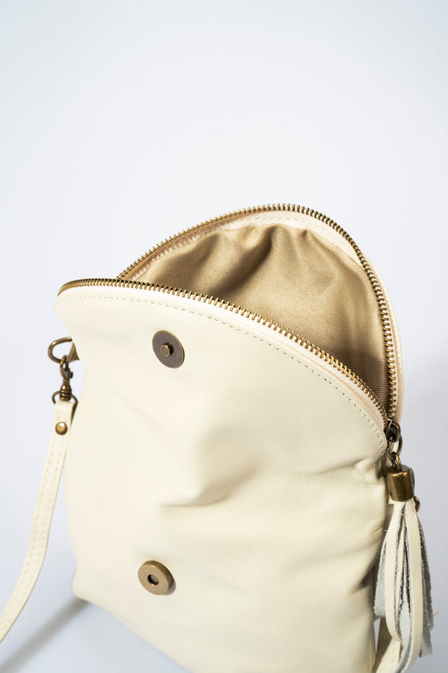 Agata Latte Leather Bag by Prim & Proper - - Prim & Proper - 18 cm 24 cm 4 cm BLACK