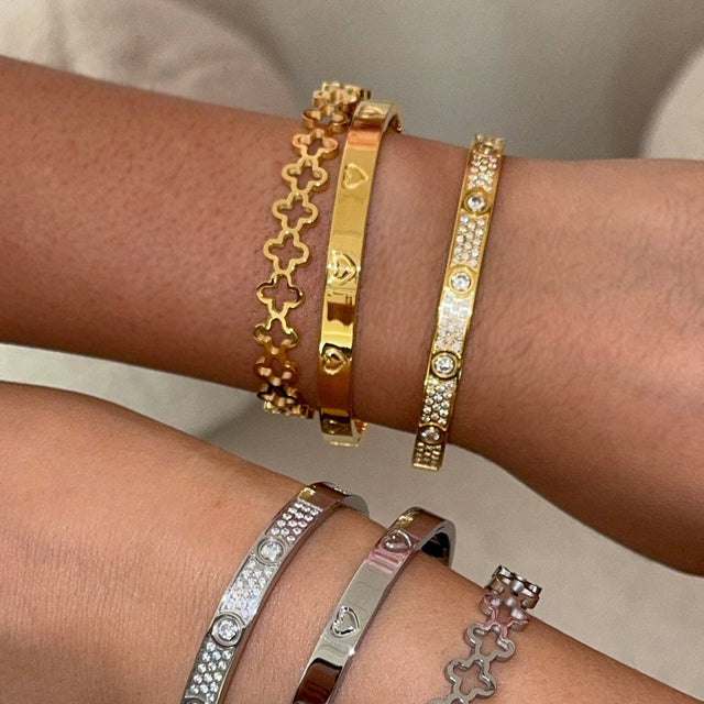 Endless Clover Bangle | 18k Gold Plated - - Prim & Proper -